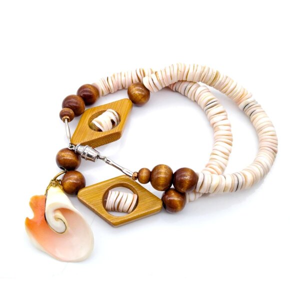 Retro Seashell Heishi Choker with Blushing Pendant and Wood Beads, Vintage Beach - Picture 2 of 3